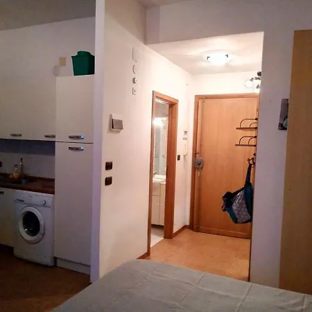 Giulia House